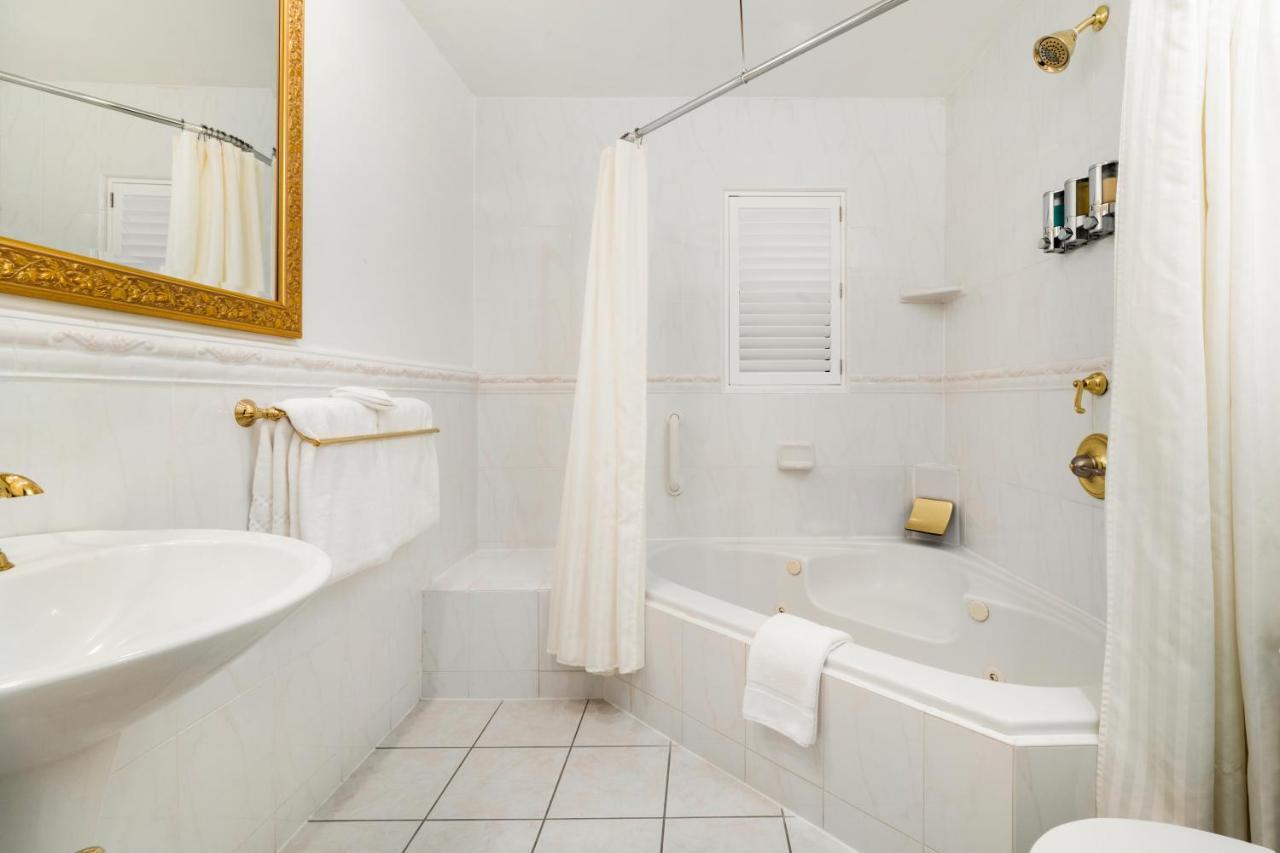 Coachman'S Inn, A Four Sisters Inn Carmel-by-the-Sea ภายนอก รูปภาพ